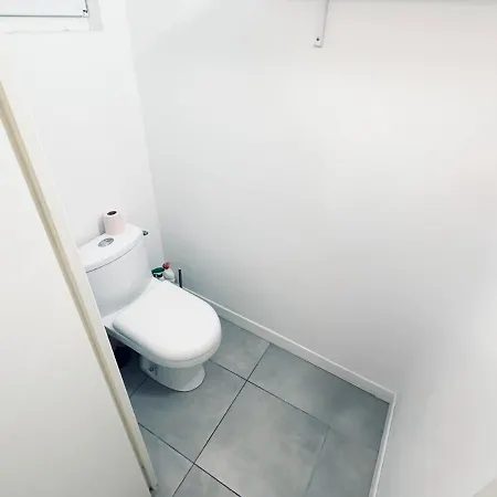 Stylé Avec Wifi, Terrasse, Proche Gares